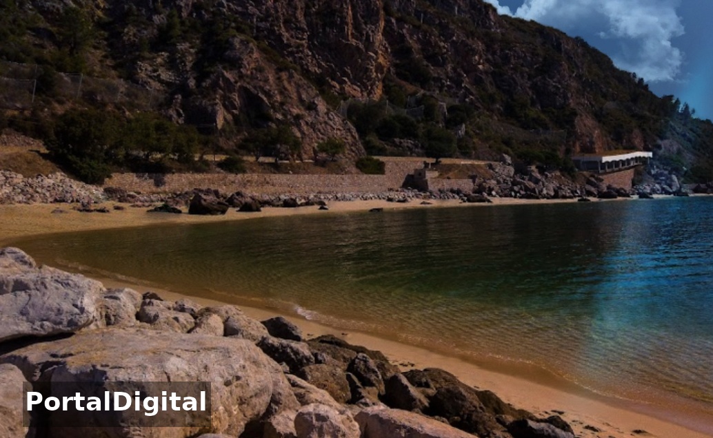 Praia da Figueirinha