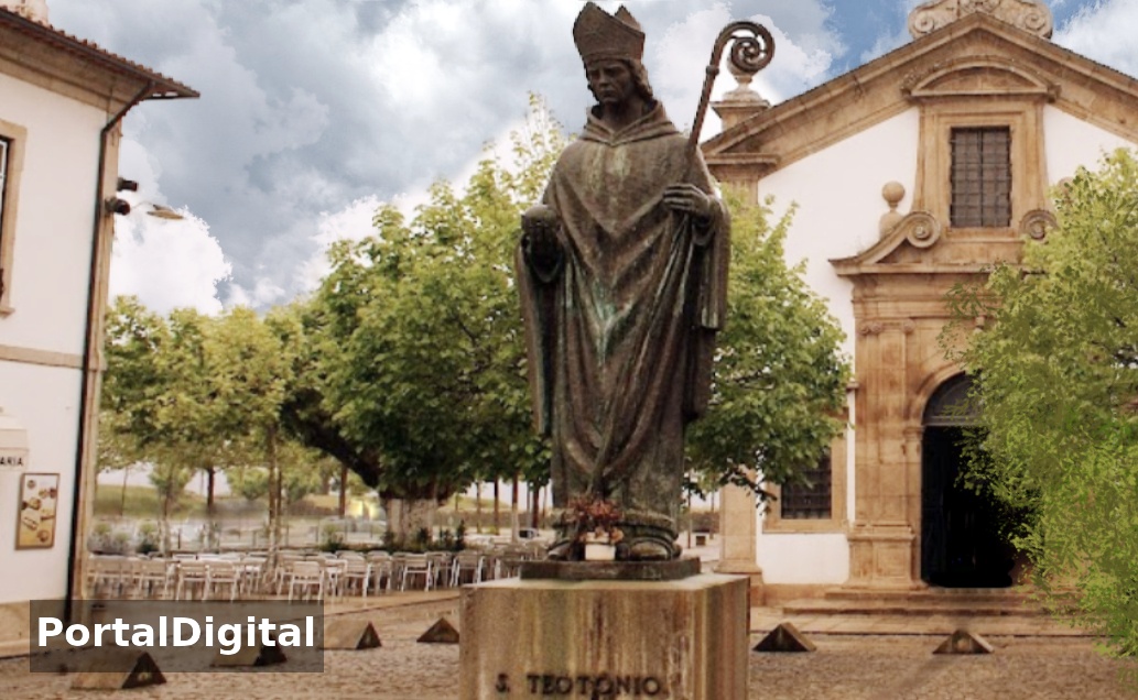 Capela do Bom Jesus e Estátua de São Teotônio